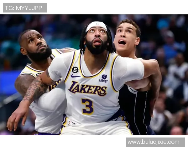 2020年湖人与独行侠首节对决精彩回顾与战术分析