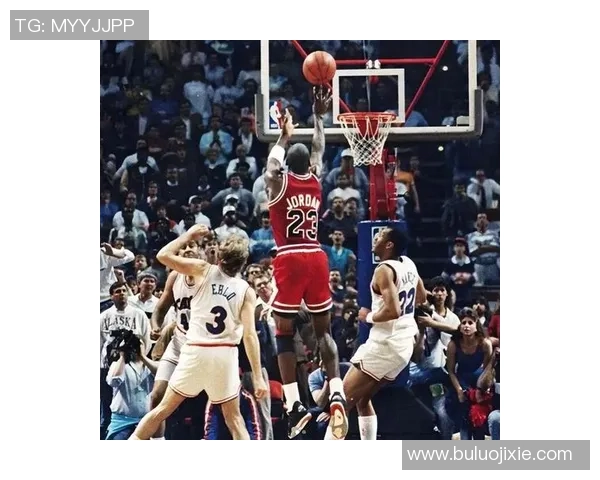 8.2米队史最远+0.4秒完美空接！NBA单日稀有双绝杀